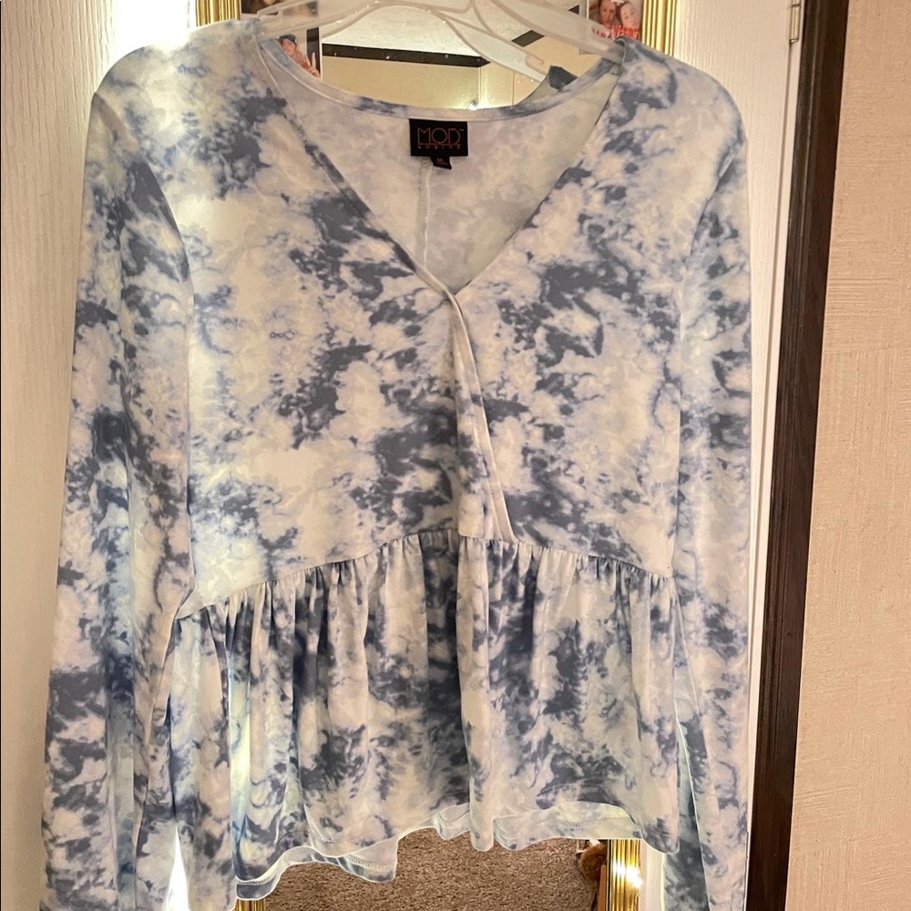 MOD| blue tie dye| flowy blouse| v- neck| super soft sweetheart top
